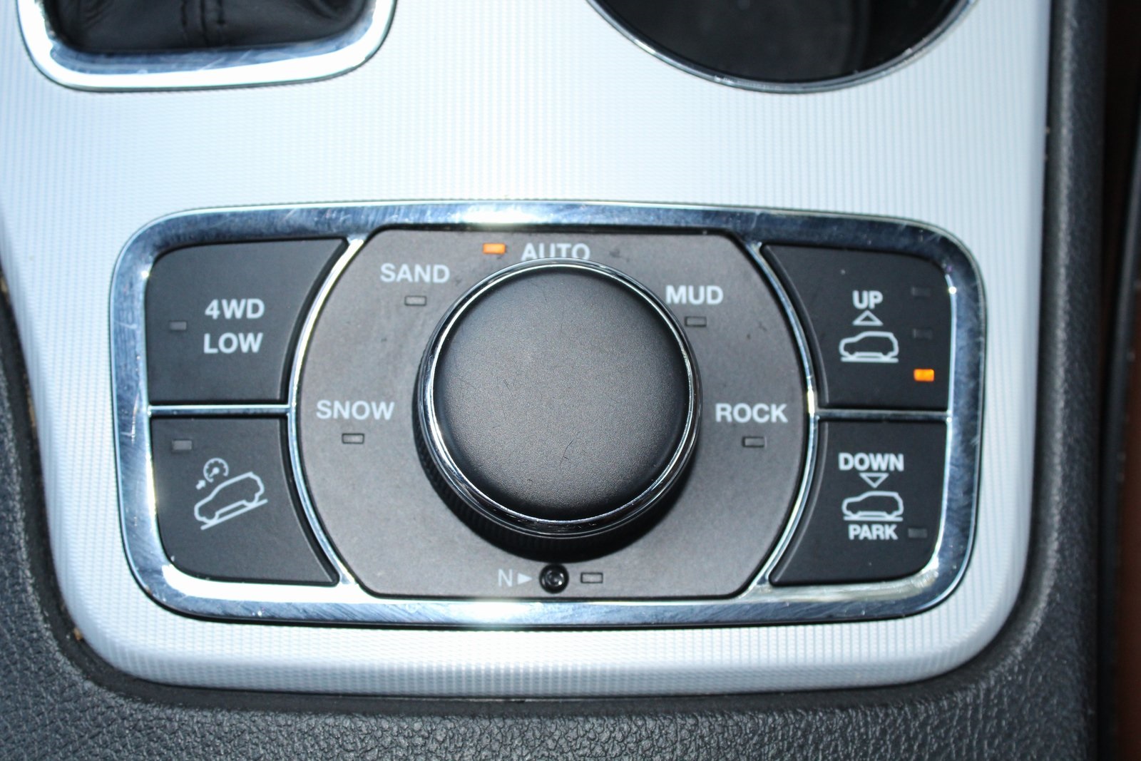 2019 Jeep Grand Cherokee Summit photo 10