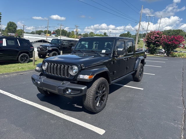 2025 Jeep Gladiator photo 3