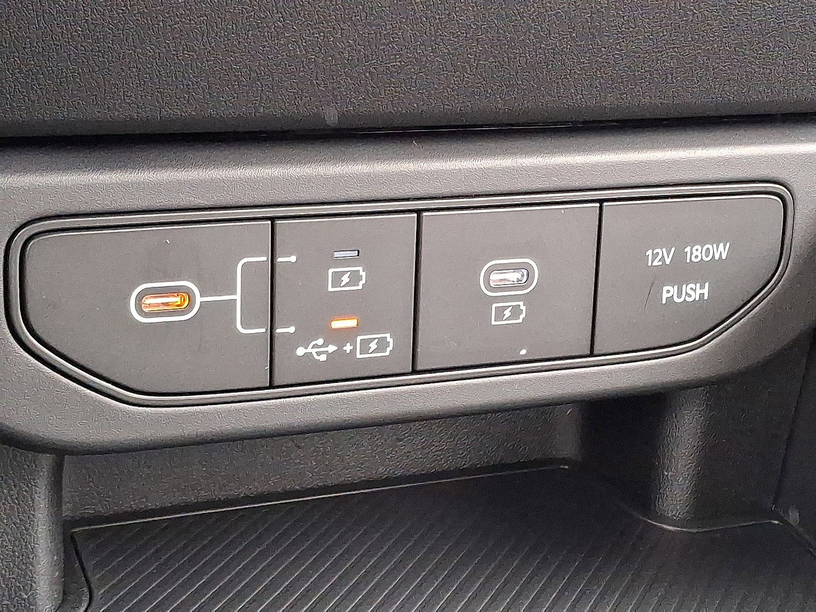 2025 Kia K4 LXS photo 19
