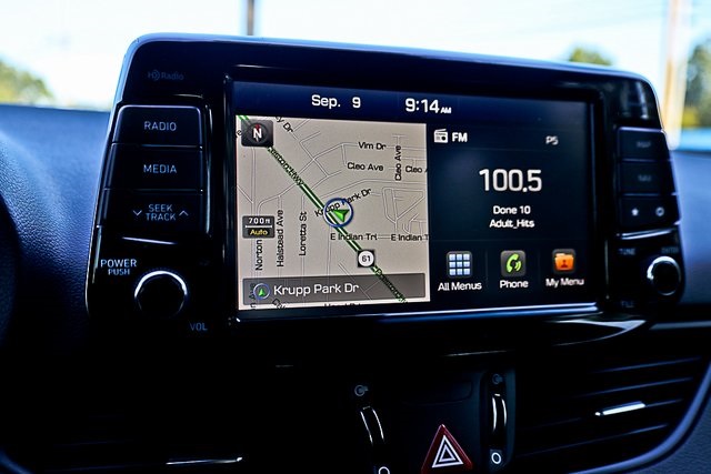 2018 Hyundai Elantra GT Base photo 3