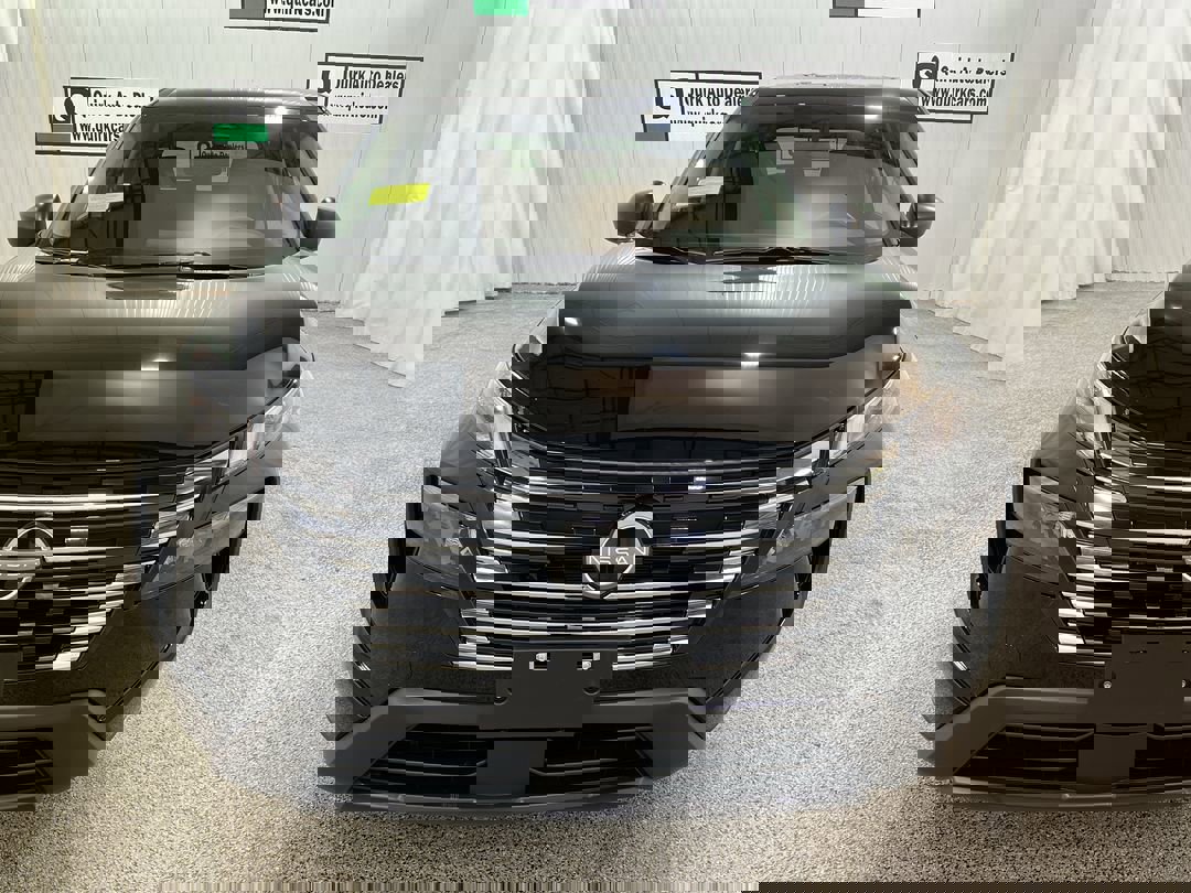 2026 Nissan Rogue S photo 2