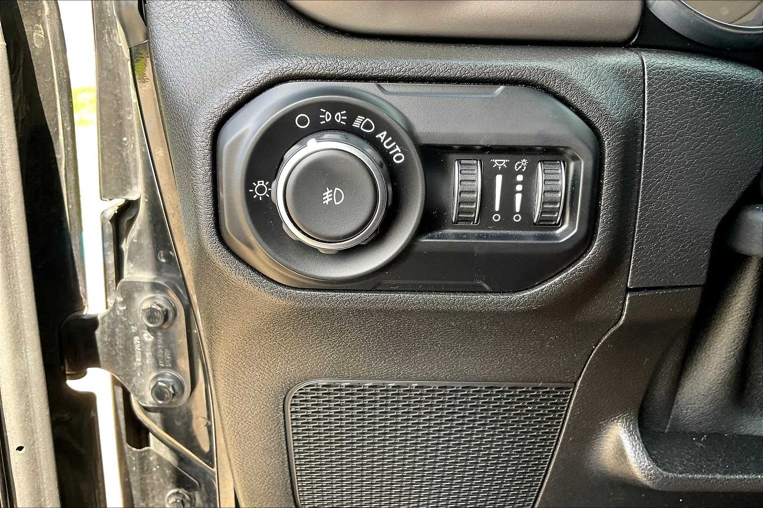 2020 Jeep Wrangler Unlimited Sport S photo 31