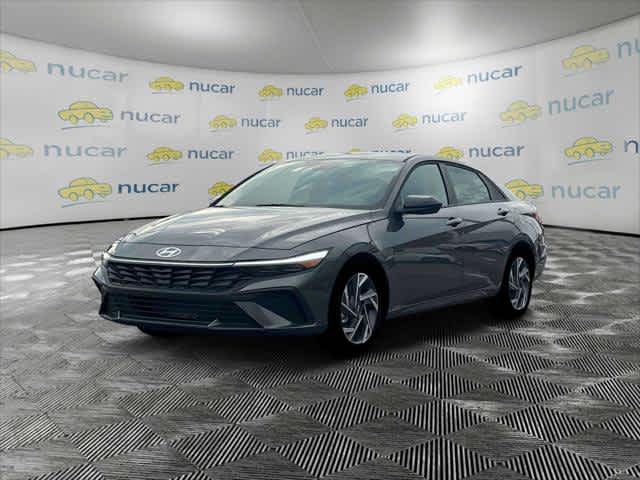 2025 Hyundai Elantra SEL Sport photo 2