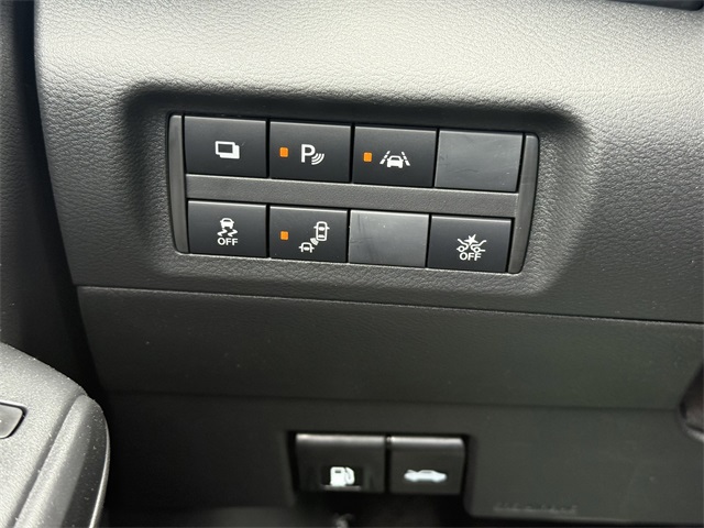 2025 Nissan Kicks Play S photo 26