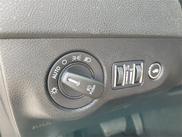 2023 Dodge Charger SXT photo 18