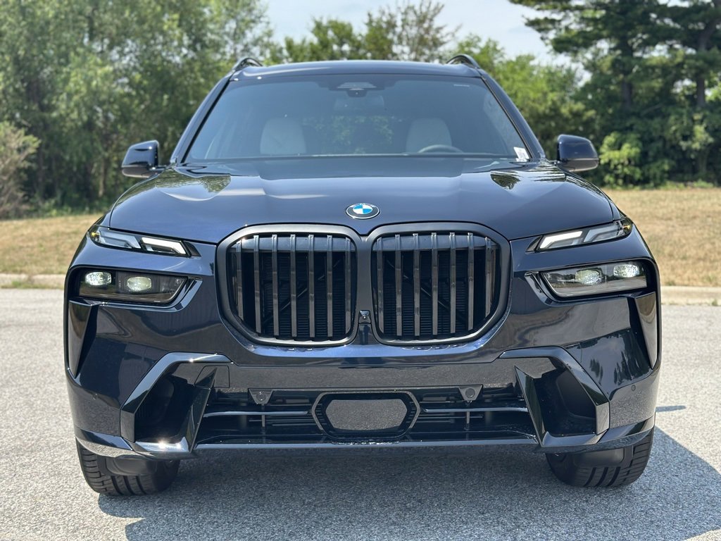 New 2026 Carbon Black Metallic BMW xDrive40i image 2