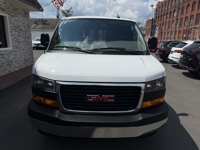 2023 Gmc Savana 2500 Cargo photo 2