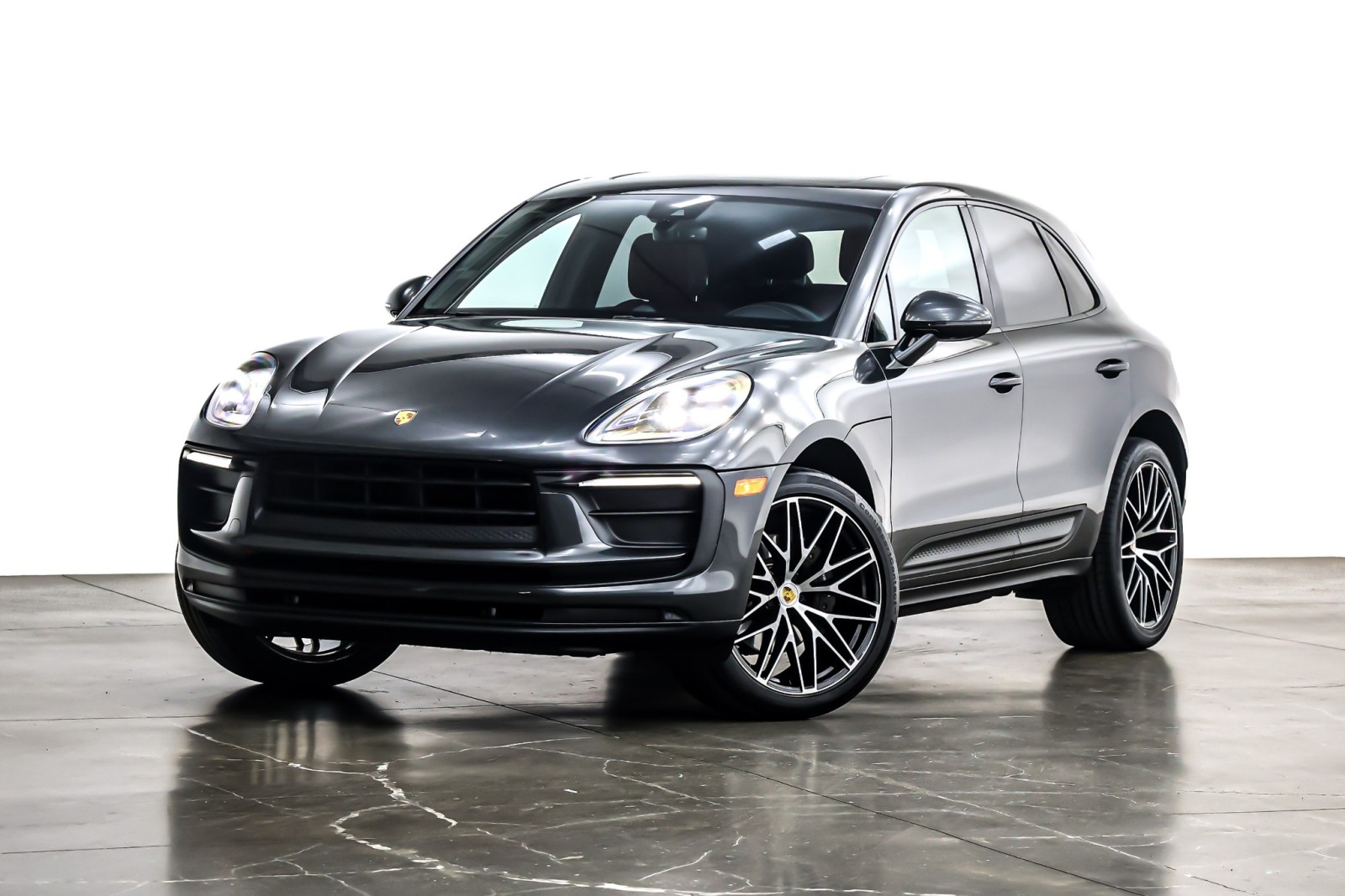 2022 Porsche Macan Base