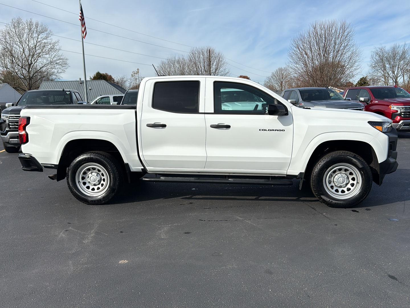 2024 Chevrolet Colorado Work Truck photo 4