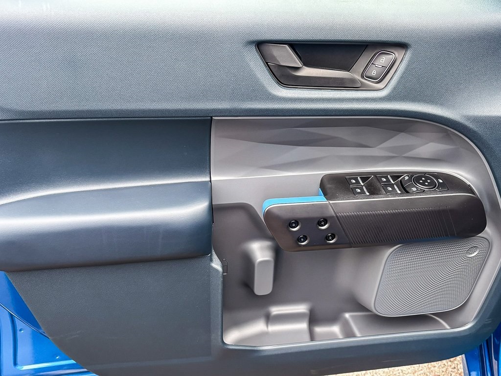 2025 Ford Maverick photo 18