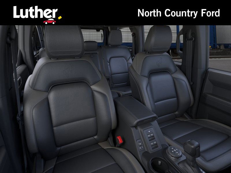 2025 Ford Bronco Outer Banks photo 10