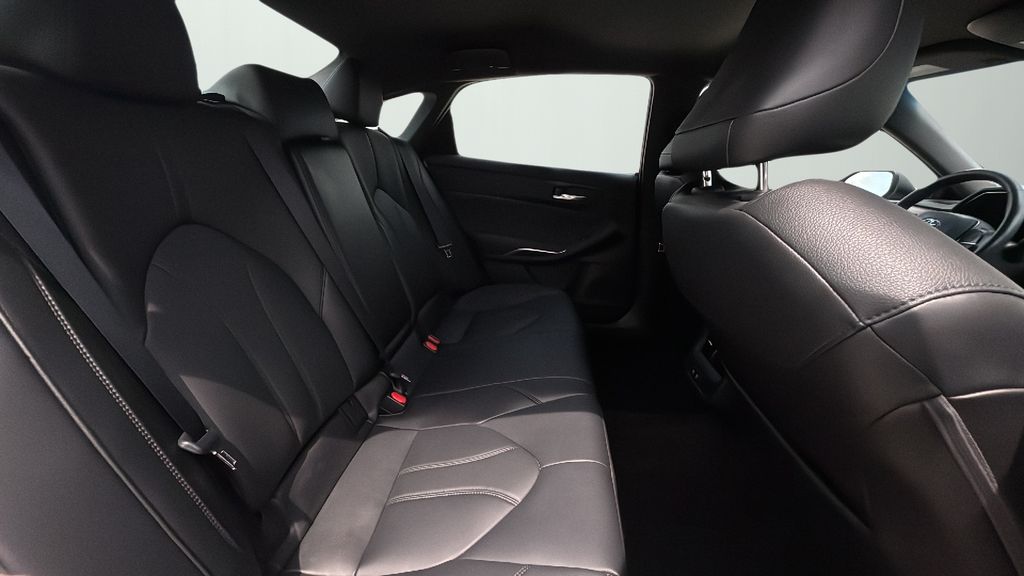 2020 Toyota Avalon XLE photo 12