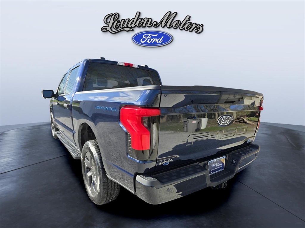 2024 Ford F-150 Lightning XLT photo 4