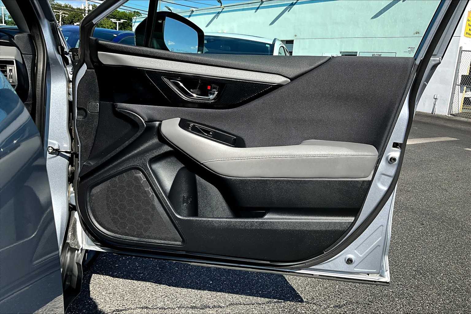 2022 Subaru Outback Premium photo 22