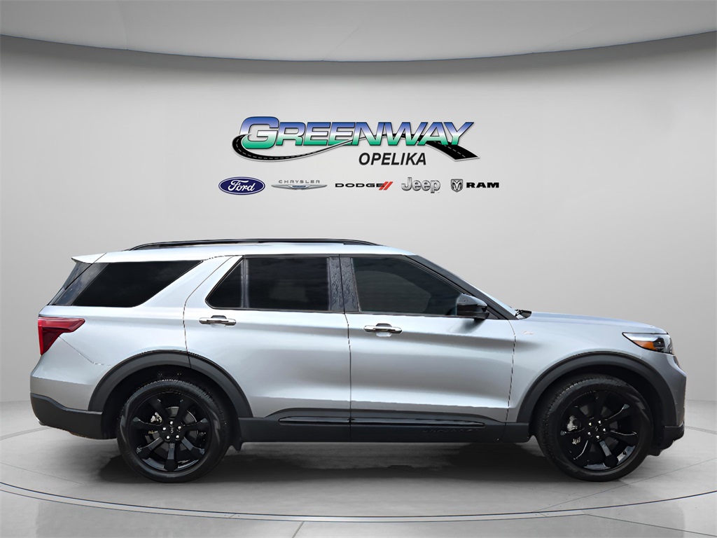 2024 Ford Explorer ST-Line photo 5