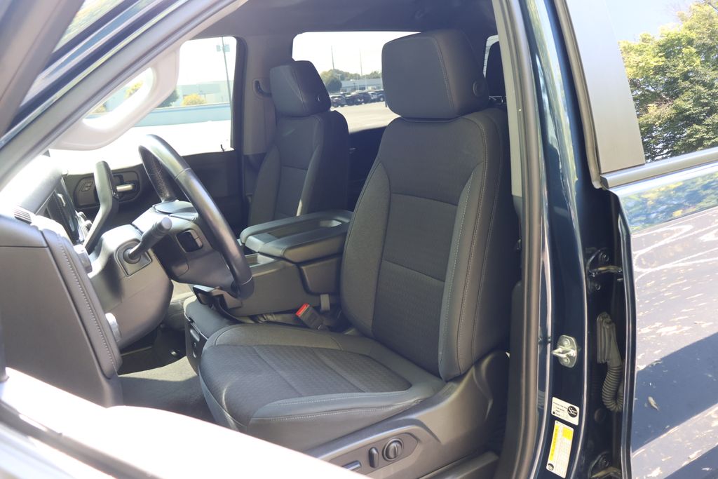 2020 Chevrolet Silverado 1500 RST photo 22