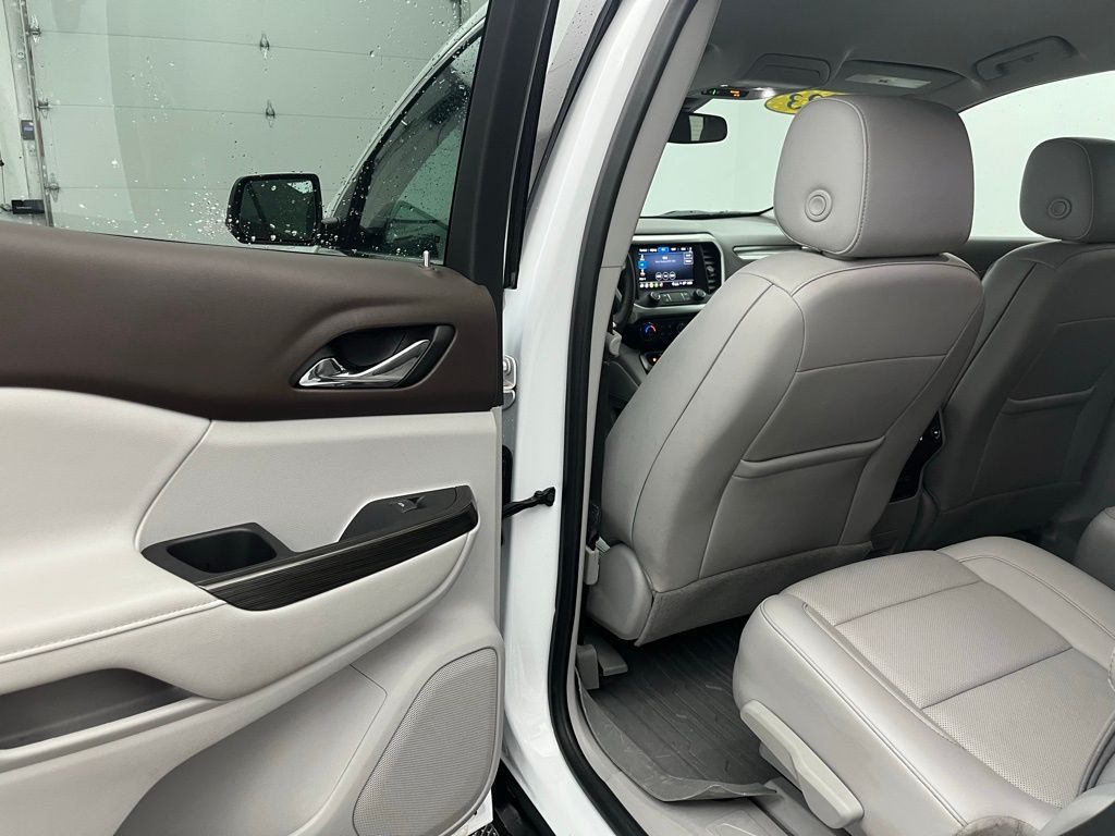 2023 Gmc Acadia SLT photo 29