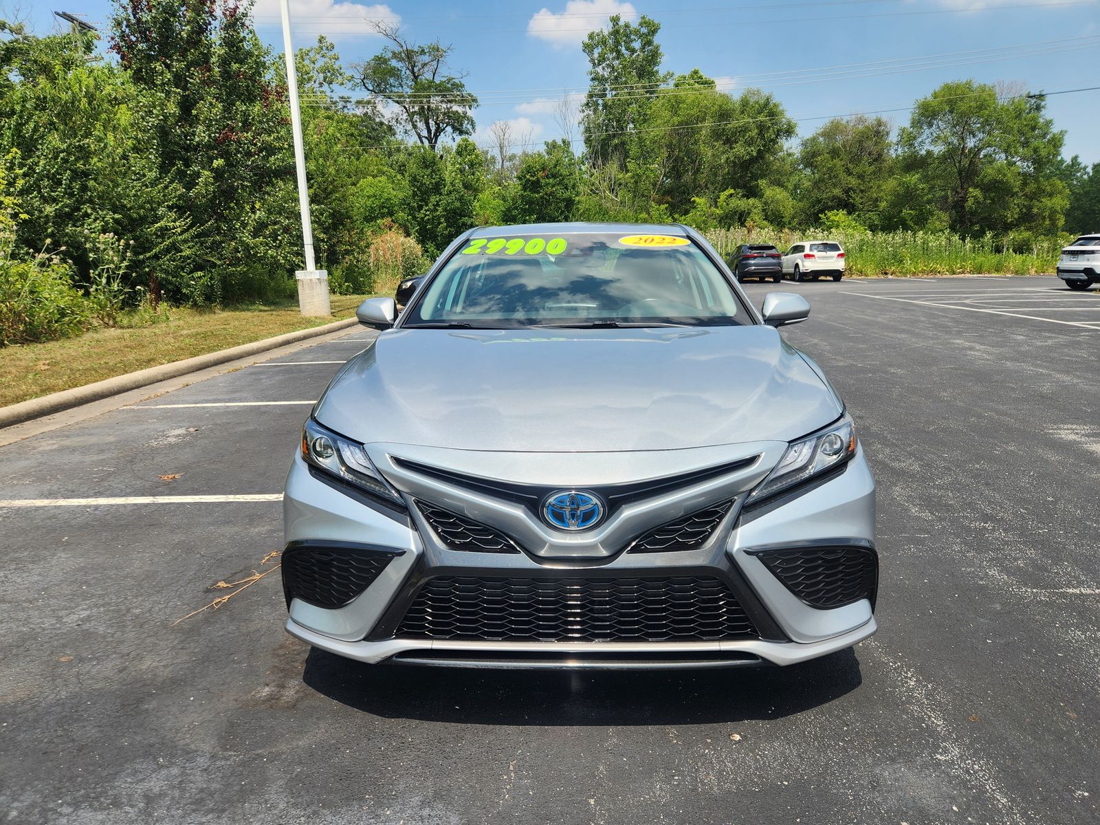 2022 Toyota Camry Hybrid XSE photo 8