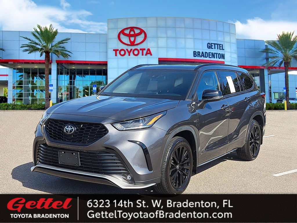 2023 Toyota Highlander XSE's photo