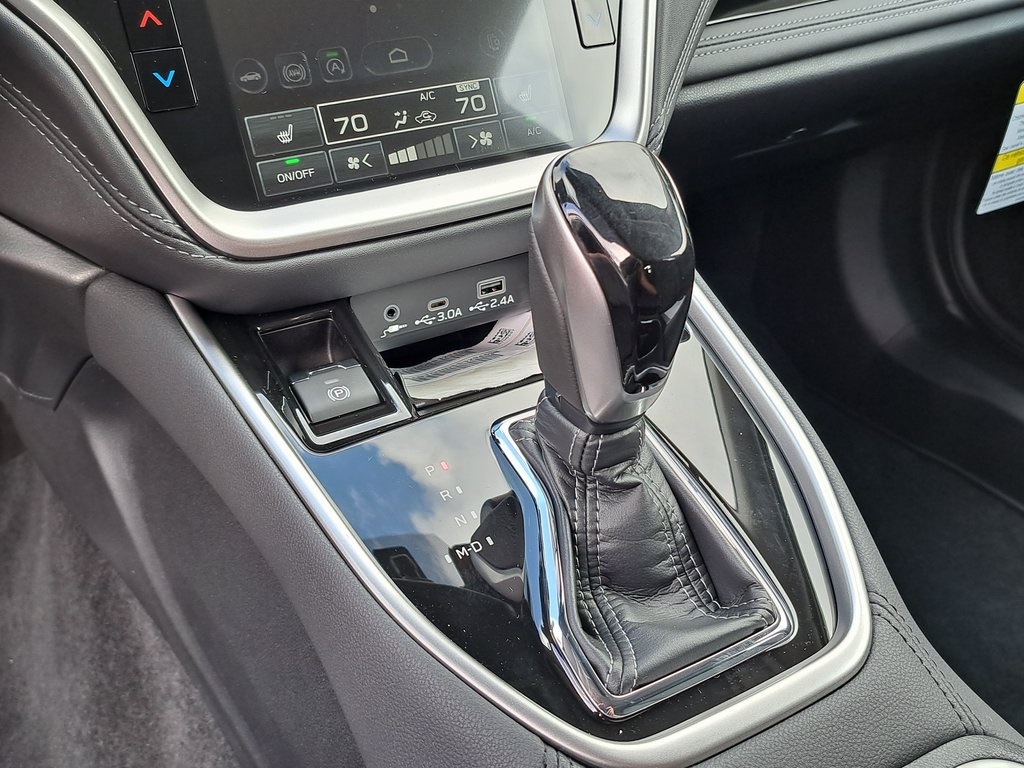 2025 Subaru Outback Limited XT photo 11