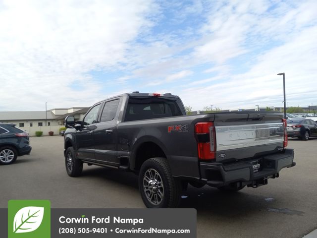 2025 Ford F-250 Platinum photo 5