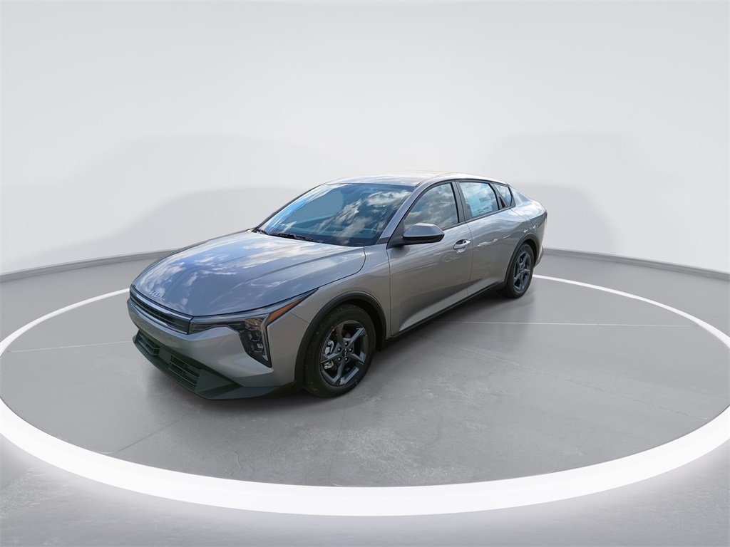 2025 Kia K4 LXS photo 4