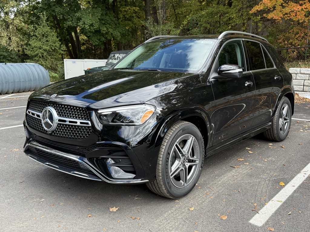 2026 Mercedes Benz GLE 450 4MATIC photo 3