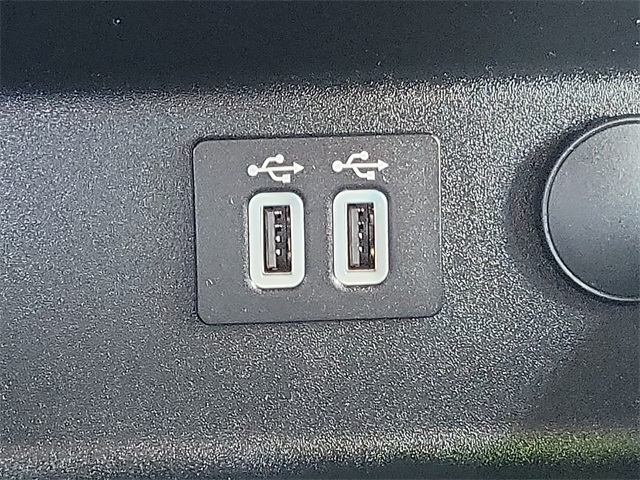 2020 Ford Fusion Hybrid SEL photo 13