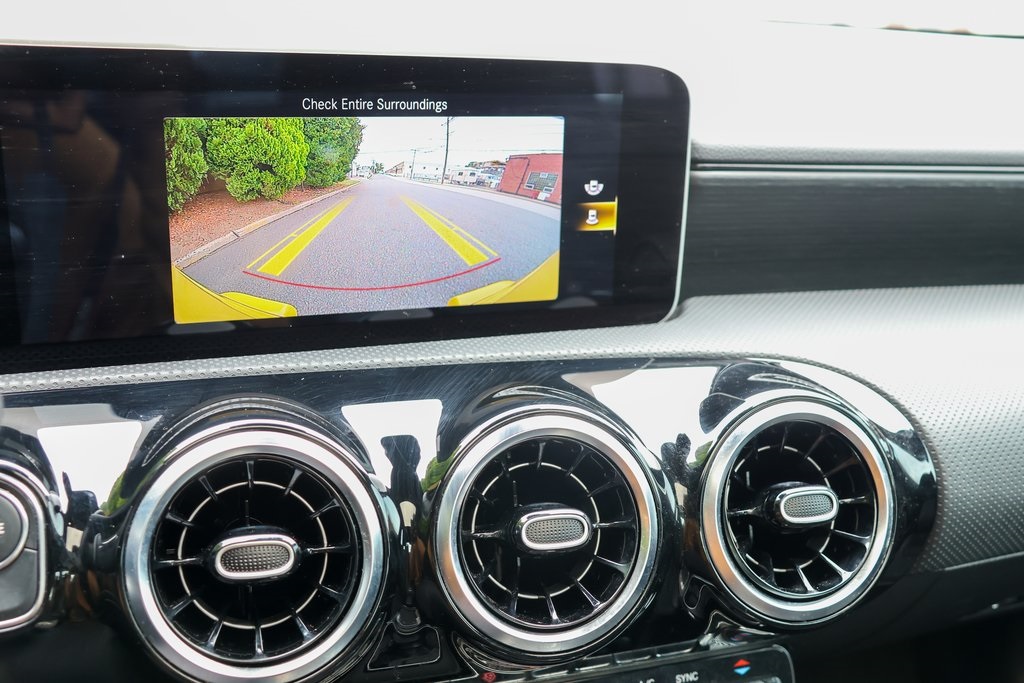 2020 Mercedes Benz CLA 250 4MATIC photo 17
