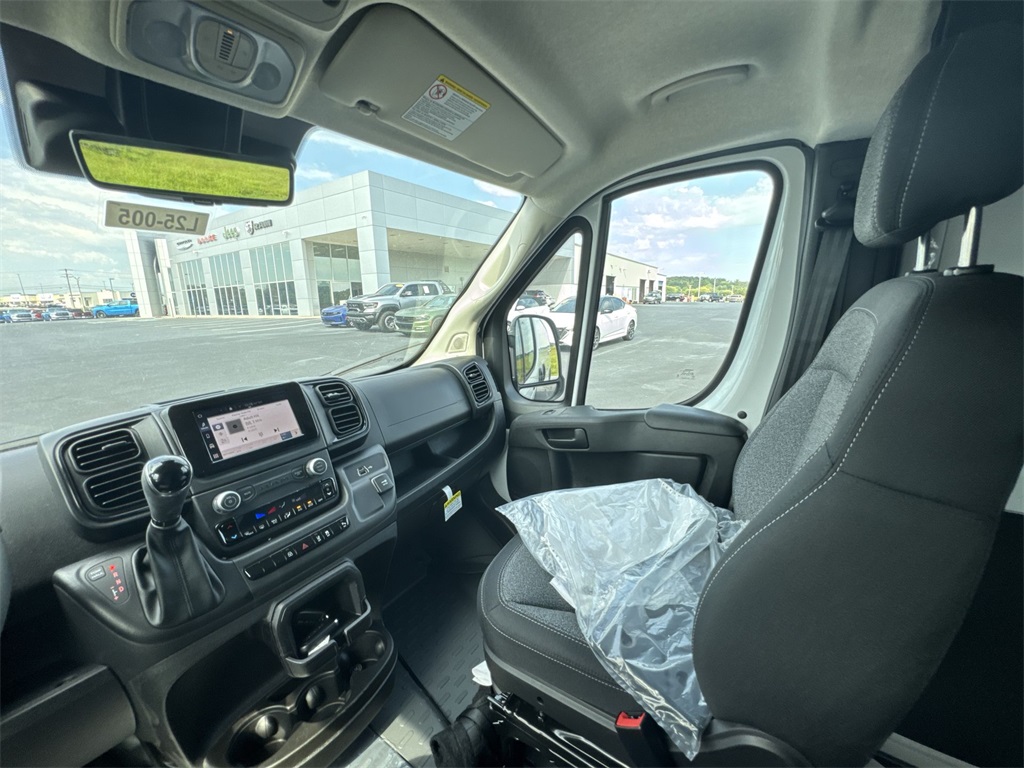 2025 Ram ProMaster 1500 photo 11
