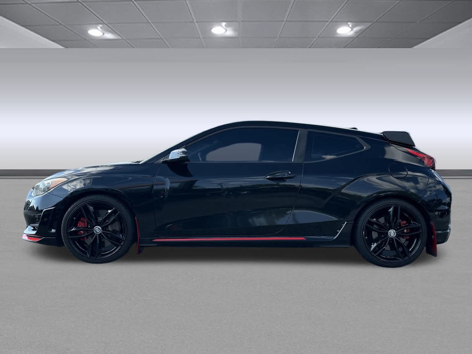 2020 Hyundai Veloster N photo 4