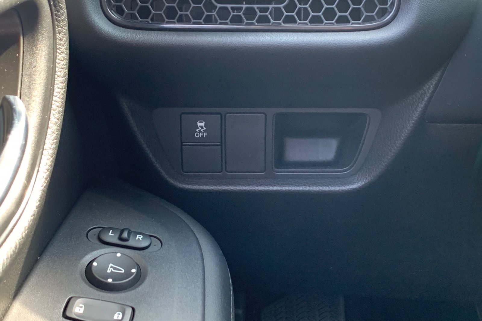 2024 Honda HR-V LX photo 23