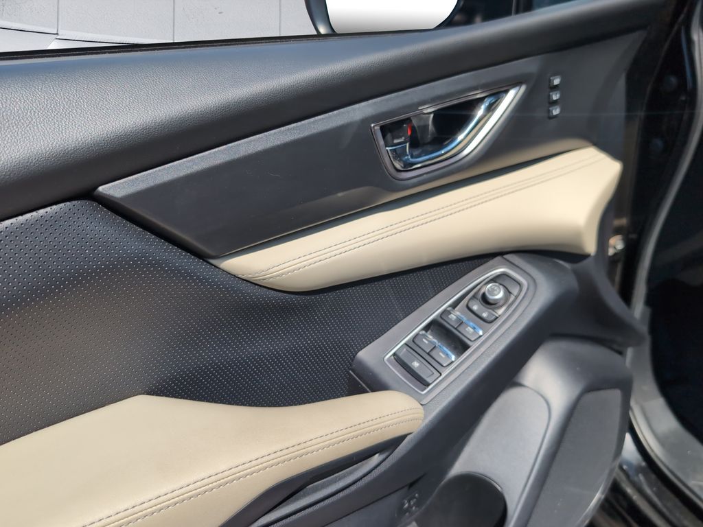 2023 Subaru Ascent Limited photo 12