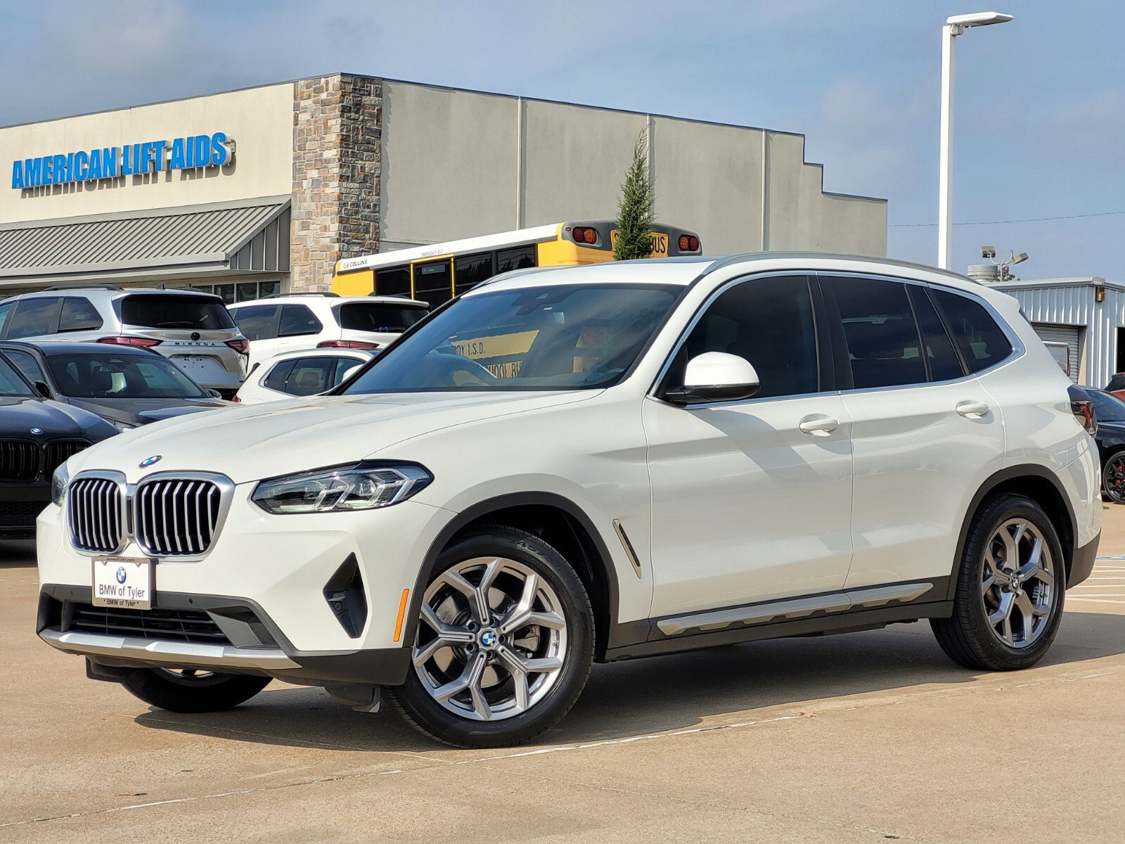2023 BMW X3 30i