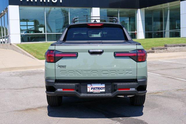 New 2025 Green Hyundai SEL Activity FWD image 4