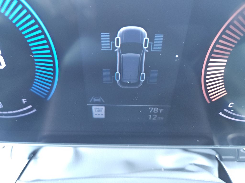 2026 Hyundai Kona SEL photo 14