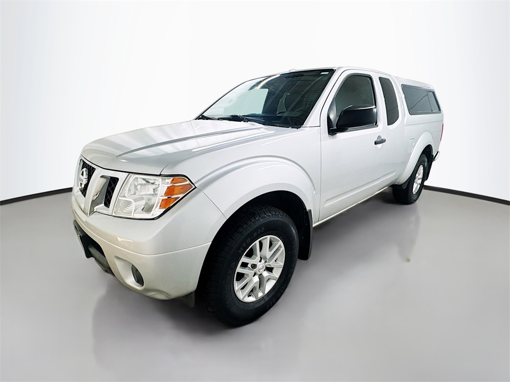 2015 Nissan Frontier SV photo 3