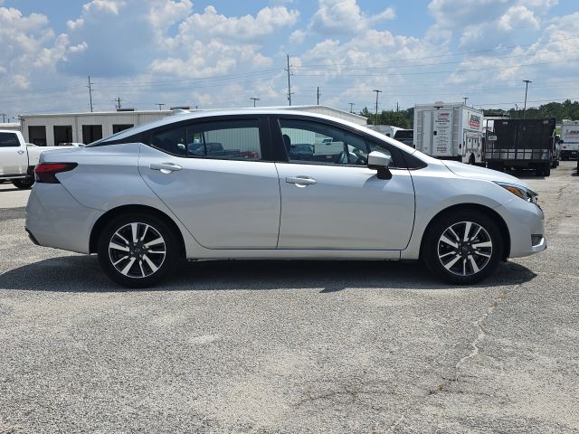 2025 Nissan Versa 1.6 SV photo 6