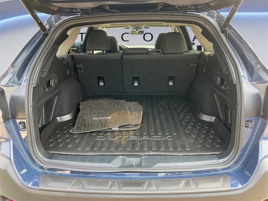2023 Subaru Outback Onyx Edition photo 18