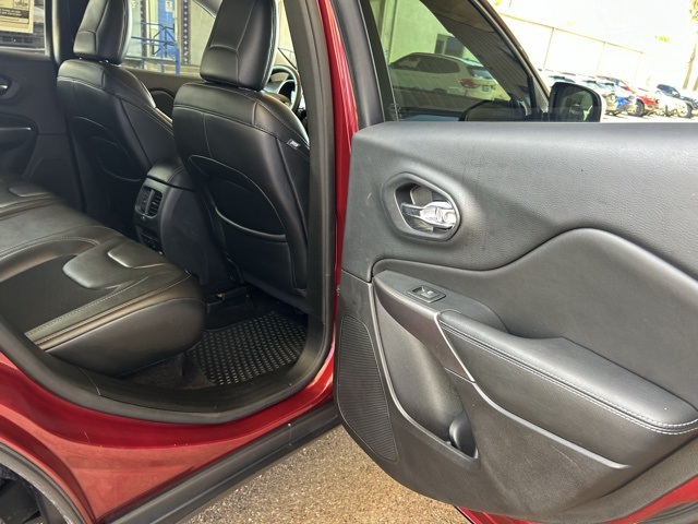 2019 Jeep Cherokee Latitude photo 22