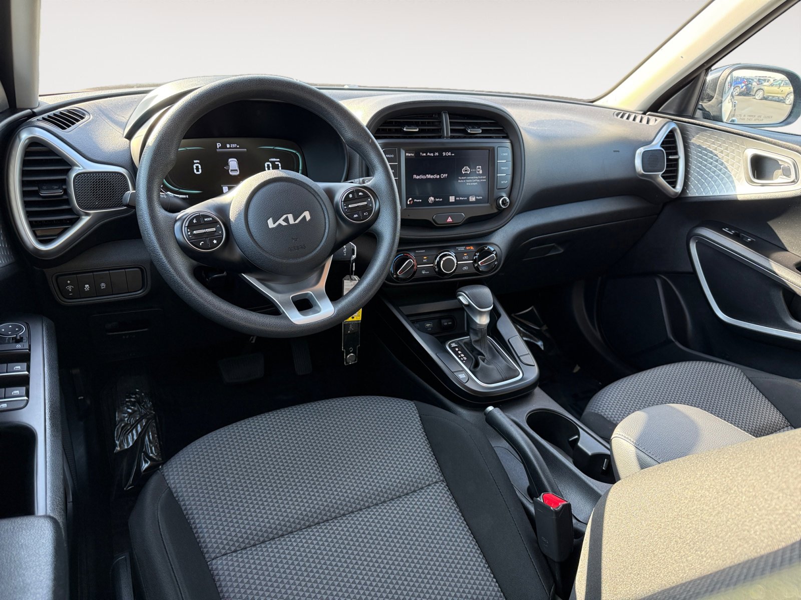 2023 Kia Soul LX photo 15