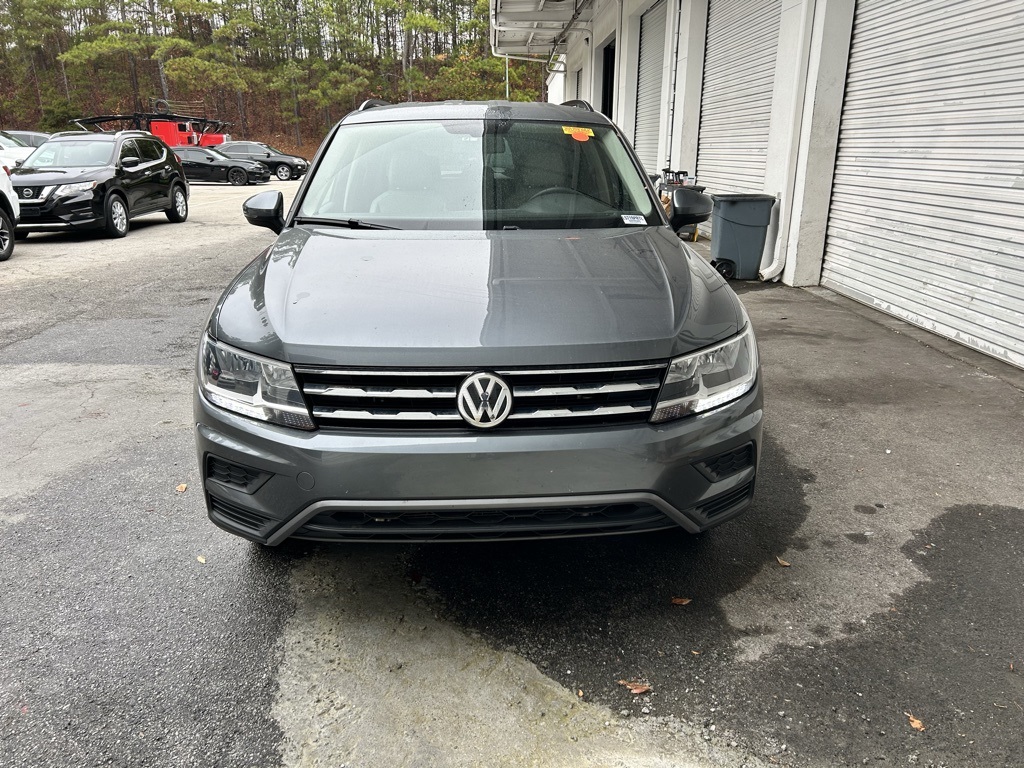 2020 Volkswagen Tiguan SEL photo 2