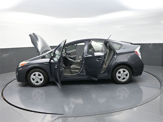 2010 Toyota Prius Two photo 37