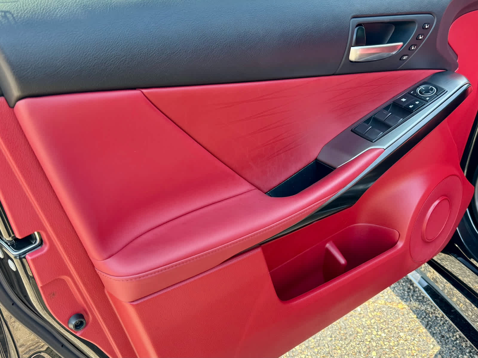 2023 Lexus IS 500 F SPORT photo 13