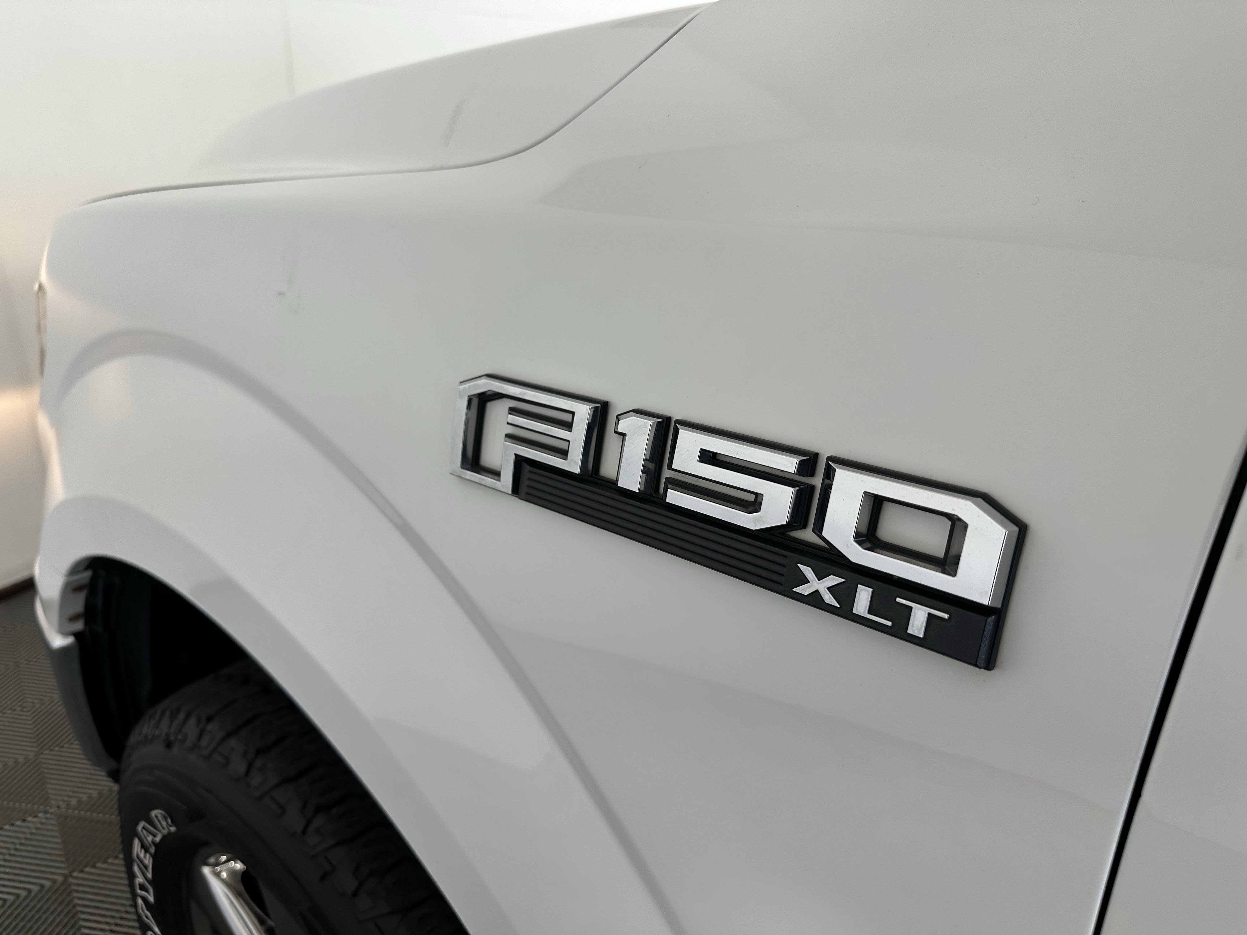 2019 Ford F-150 XLT photo 4