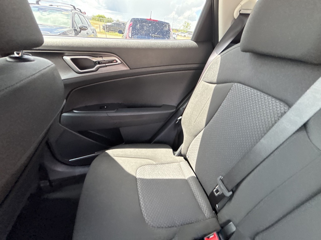 2026 Kia Sportage LX photo 19