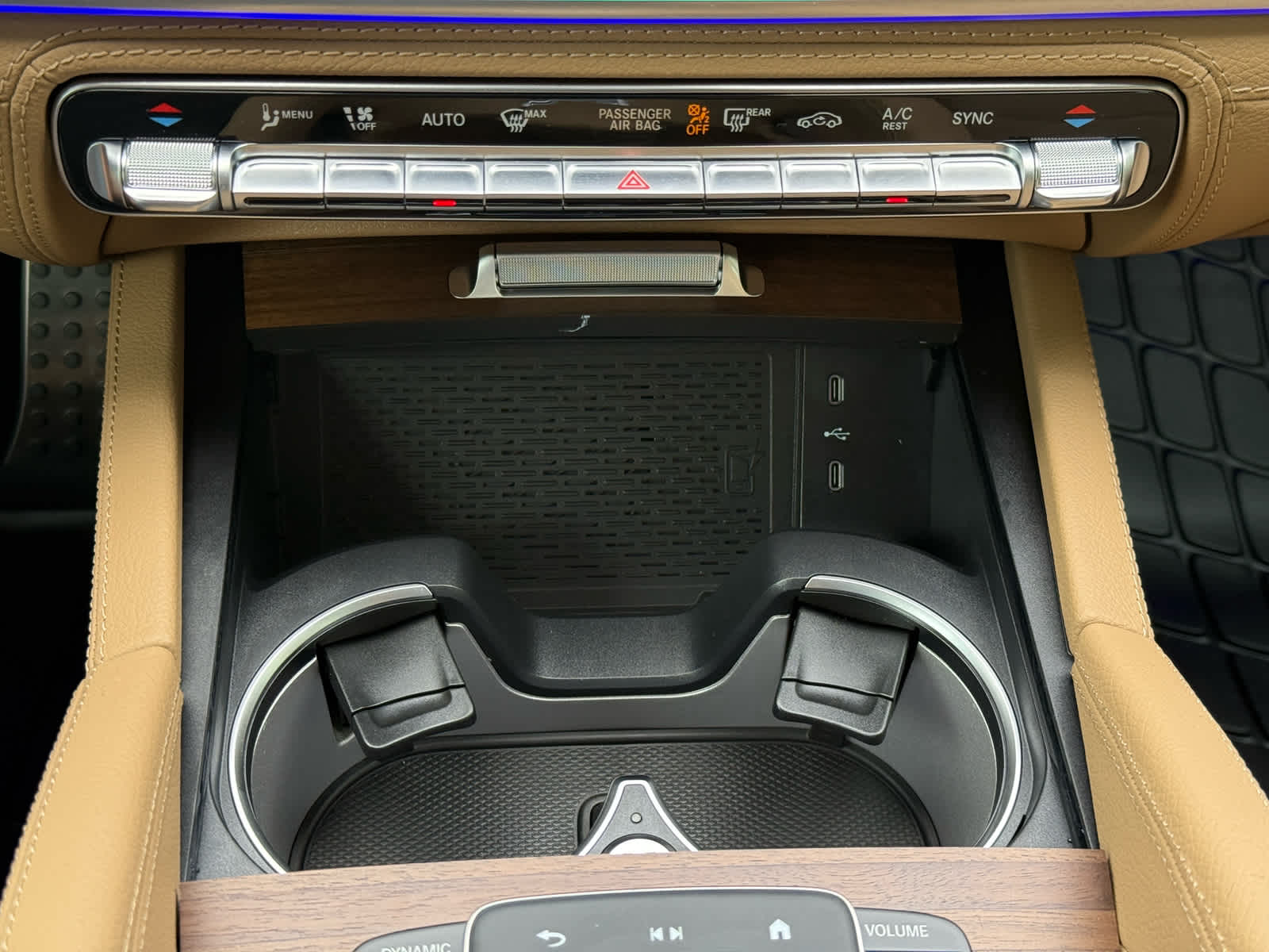2026 Mercedes Benz GLS 450 4MATIC photo 18