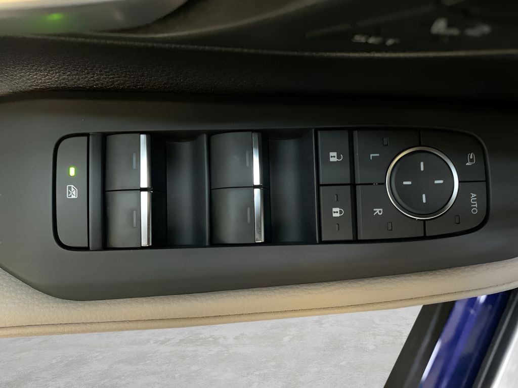 2025 Toyota Grand Highlander Limited photo 11
