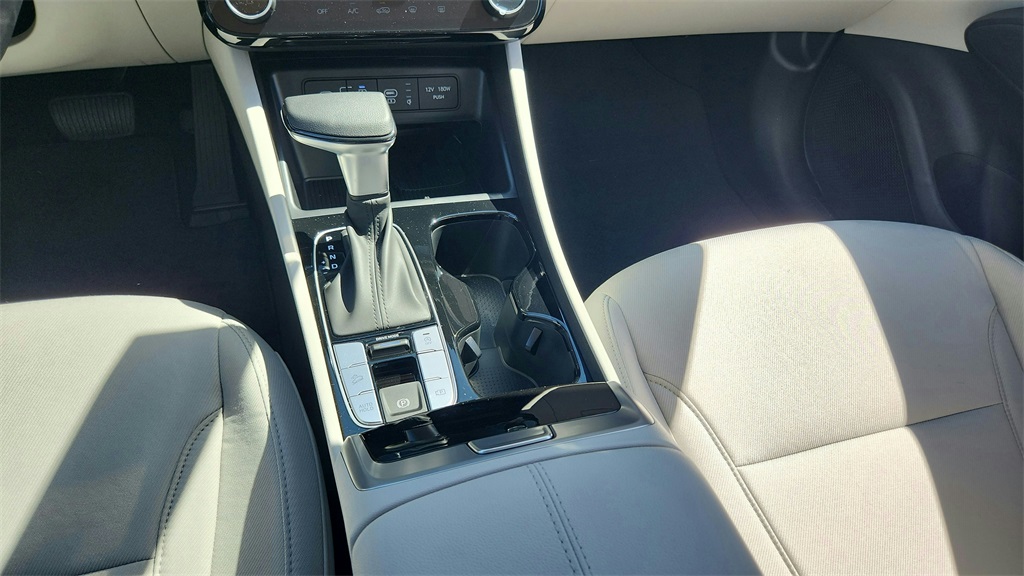 2025 Hyundai Tucson SEL photo 19