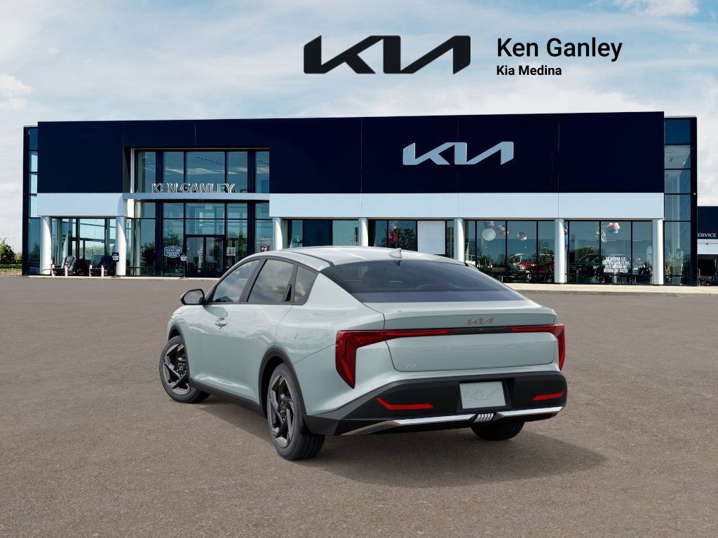 2025 Kia K4 EX photo 4